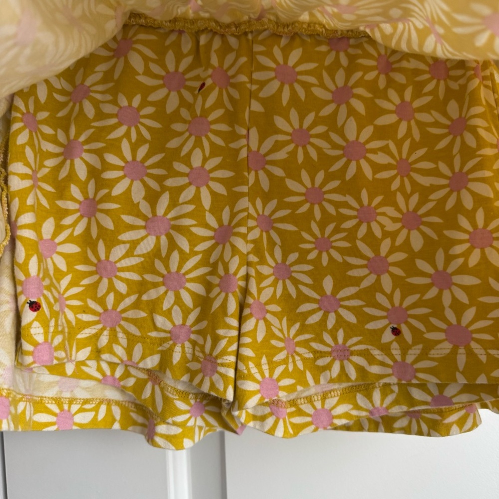 Hanna Andersson Yellow Daisy & Ladybug Skort 120 / 6-7 - Picture 4 of 8